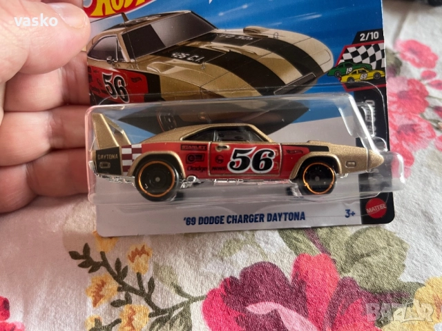 Hotwheels Чартжър, снимка 2 - Колекции - 52547967