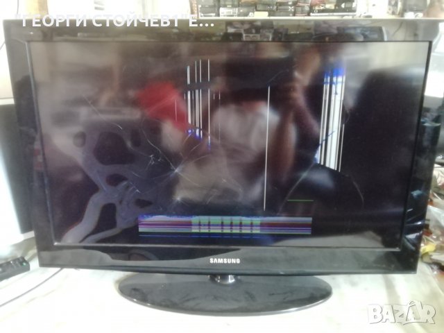 SAMSUNG    LE32D400E1W  СЪС СЧУПЕН ДИСПЛЕЙ