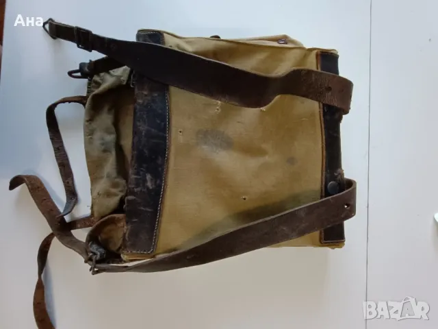 Оригинална Германска раница Tornister от WW2

, снимка 2 - Антикварни и старинни предмети - 47688713