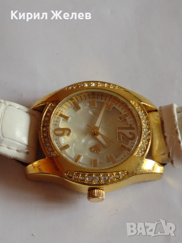 Модерен дамски часовник с кристали Сваровски кожена каишка - 20894, снимка 3 - Дамски - 36214857