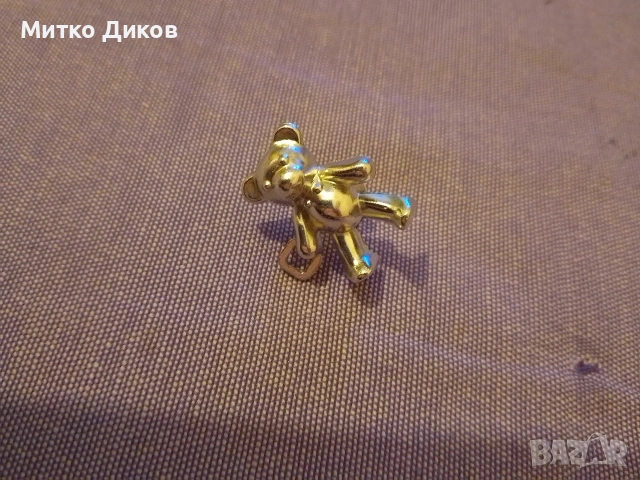 Малко мече за верижка поставяне или за значка