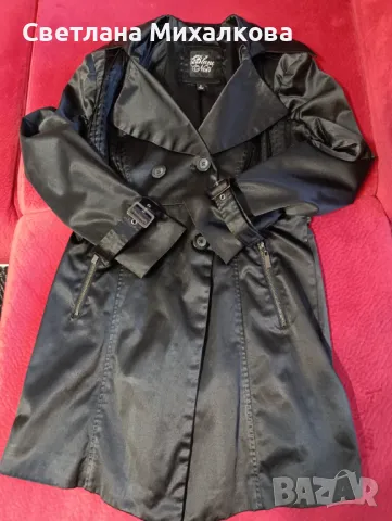 Продавам луксозен дамски тренчкот