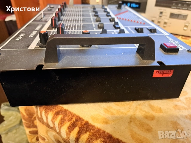 Продавам професионален пет канален мишпулт SOUND CRAFT SA- 100, снимка 6 - Ресийвъри, усилватели, смесителни пултове - 53120536