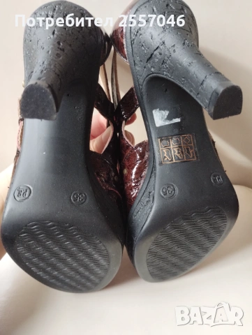 Нови дамски обувки на висок ток кожа 35 номер , снимка 2 - Дамски обувки на ток - 53390529