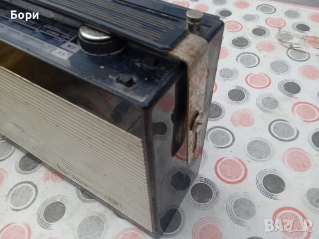 Родина военно офицерско радио, снимка 4 - Радиокасетофони, транзистори - 39814578