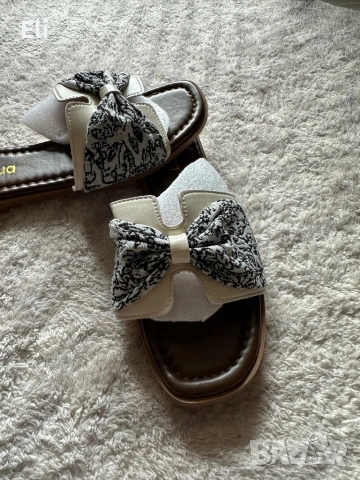 Дамски стилни чехли / Нови, снимка 2 - Чехли - 53605242