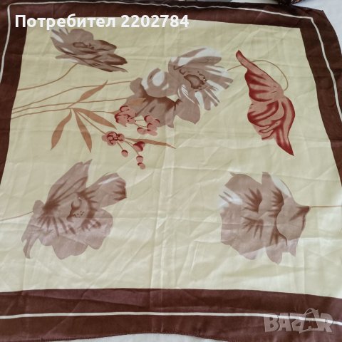 Burberry марков копринен шал, снимка 7 - Шалове - 33039716