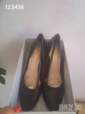 Офис обувки, снимка 2 - Дамски обувки на ток - 47653423
