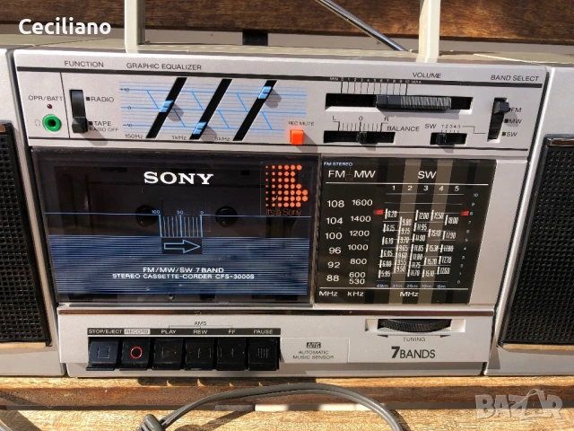 Радиокасетофон SONY CFS 3000S-(Japan) Работещ-като Нов, снимка 3 - Радиокасетофони, транзистори - 53719652