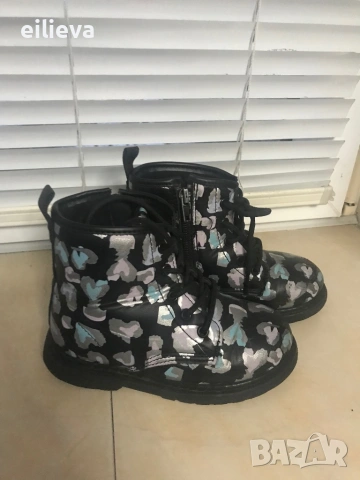 Ботушки Мат стар, снимка 2 - Бебешки боти и ботуши - 53341842