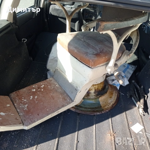 Антикварен механичен зъболекарски стол 