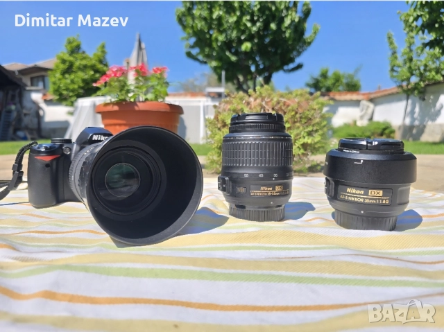 Фотоапарат Nikon d3000 c три обектива отлично състояние