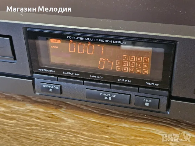 CD Player Universum CD 46011 – Немска прецизност от златната ера на аудиото (НОВА ОПТИКА), снимка 7 - Декове - 55831605
