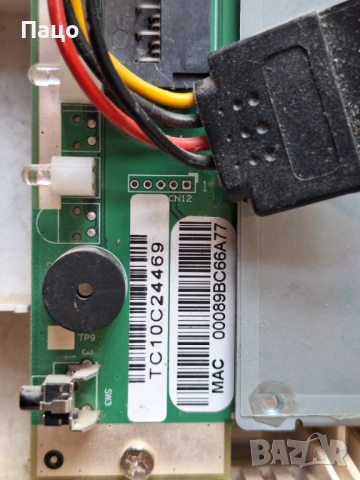 NAS устройство QNAP , снимка 3 - Външни хард дискове - 53399521