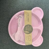 Детска пластмасова чинийка с викичка и лъжичка, снимка 2 - Прибори, съдове, шишета и биберони - 39636417