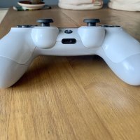 Оригинален Джойстик PS4 DualShock 4 Бял, снимка 4 - Аксесоари - 40489308