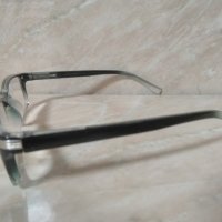 Диоптрични очила, снимка 2 - Слънчеви и диоптрични очила - 35994710