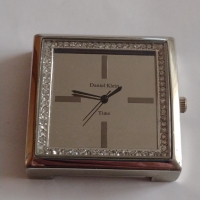 Дамски часовник DANIEL KLAIN с кристали Сваровски изискан стилен дизайн б- 23487, снимка 3 - Дамски - 36124340