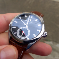 Продавам оригинален Часовник Alpina Horological Series Smartwatch Quartz Chronograph