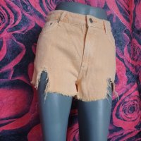 Bershka Светло оранжеви къси дънкови панталони С , снимка 3 - Къси панталони и бермуди - 41375231