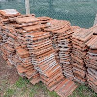 Български керемиди много здрави от стария материал използвани , снимка 1 - Строителни материали - 39811317