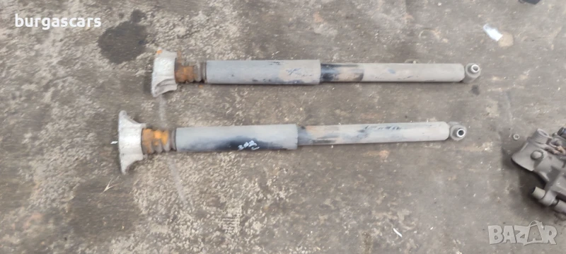 Заден амортисьор ляв десен Mazda 3 - 40лв, снимка 1