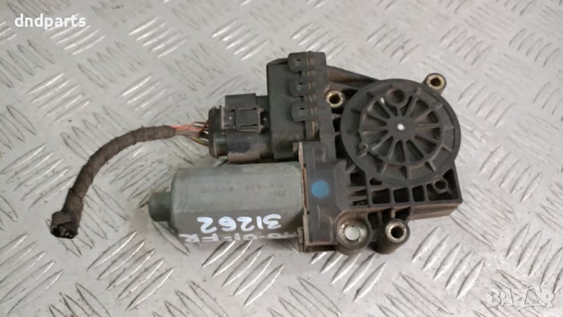 Моторче стъклоповдигач врата Audi A6 2001г.(предна дясна)	, снимка 1