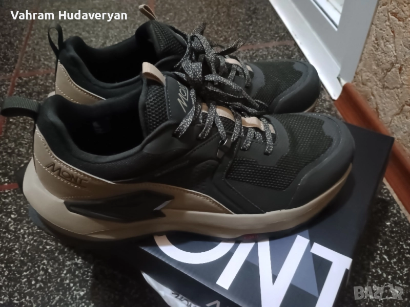 Туристически обувки Mont 43 номер, снимка 1