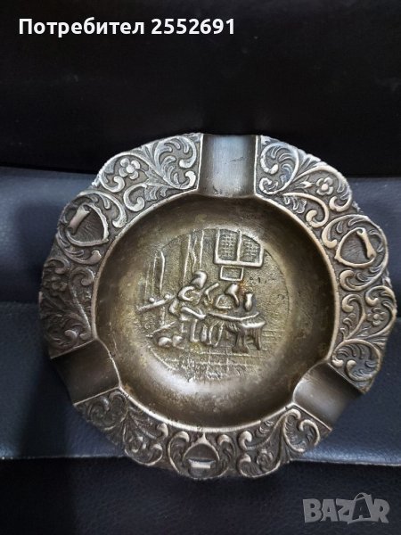 Пепелник , снимка 1