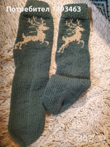 Ръчно плетени мъжки коледни чорапи размер 43, снимка 18 - Мъжки чорапи - 51890805