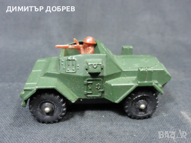  СТАРА РЕТРО МЕТАЛНА КОЛИЧКА DAIMLER SCOUT CAR CORGI JUNIORS, снимка 2 - Колекции - 53151660