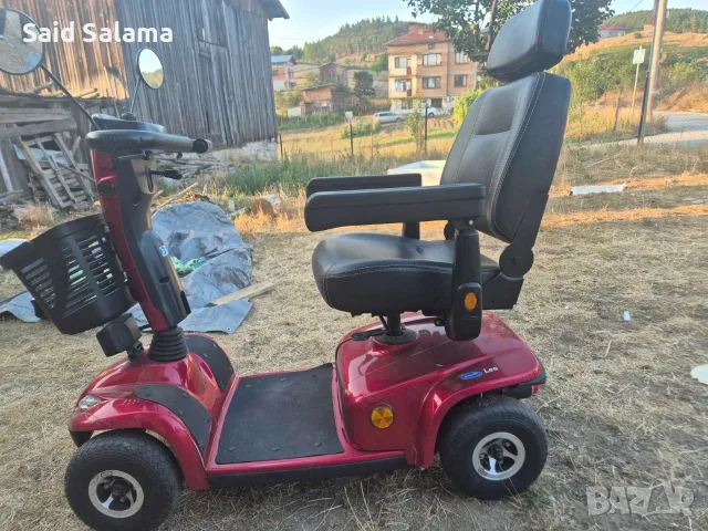 Електрическа четириколка за инвалиди Invacare Leo, снимка 2 - Инвалидни скутери - 55941445