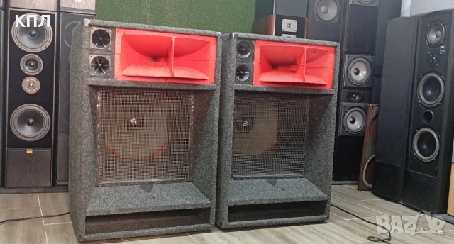 Професионални тонколони 18-ки Cerwin-Vega V-35