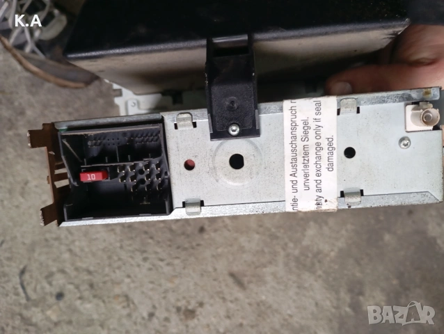 Радио CD VW Touran 1K0035156A, снимка 4 - Части - 53455650