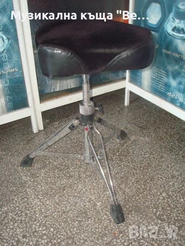 Стол за барабани "Людвиг"