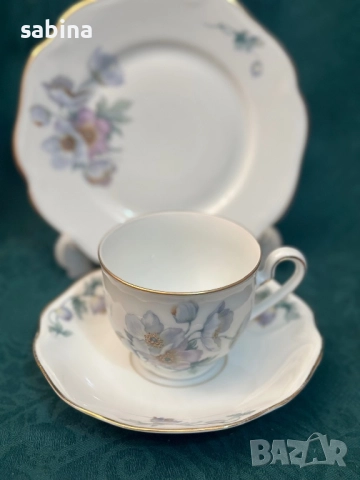 Костен порцелан-троен сет за кафе Чехословакия, Бохемия, снимка 3 - Сервизи - 52979549