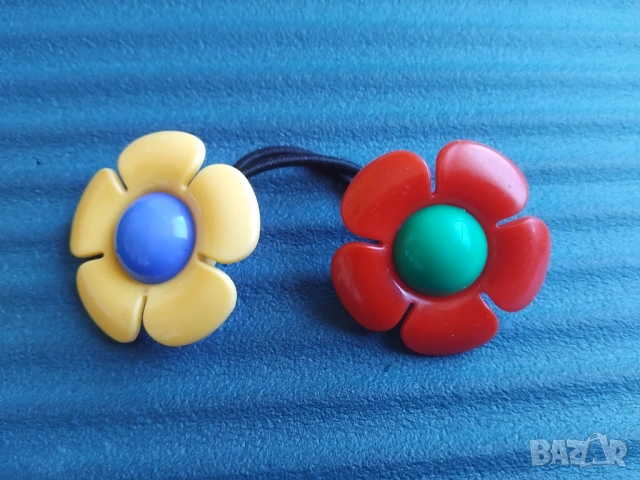 Ластик за коса с фигурки цветя - НОВ, снимка 3 - Аксесоари за коса - 53670005