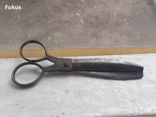 Стара кована възрожденска ножица със златни набивки, снимка 5 - Антикварни и старинни предмети - 53371400