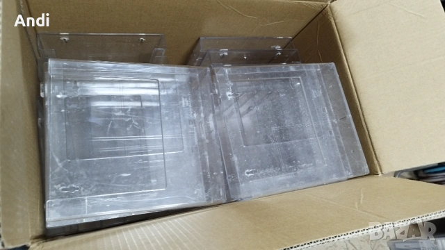 Плексигласови кутии- поставки стенни за брошури - флаери 23,5/25/3,5см, снимка 9 - Органайзери за бюро - 53397804