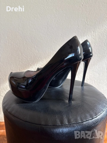 Обувки на ток 38 номер 