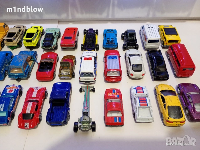 Метални колички Hot Wheels Matchbox Хот Уилс Мачбокс Мажорет, снимка 18 - Колекции - 32872505