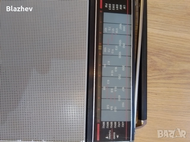 Веф VEF 221, снимка 5 - Радиокасетофони, транзистори - 53692615