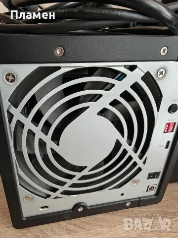 2 бр. QNAP TR-004 4 Bay USB Type-C DAS (Direct Attached Storage) with Hardware RAID, снимка 5 - Външни хард дискове - 55858585