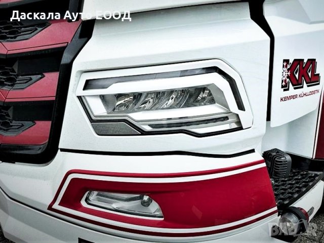 Кoмплект пластмасови вежди за фарове за DAF XF XG XG+ с отвор за мигача, снимка 3 - Аксесоари и консумативи - 44254628