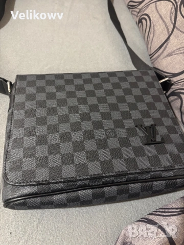 Чанта Louis Vuitton 