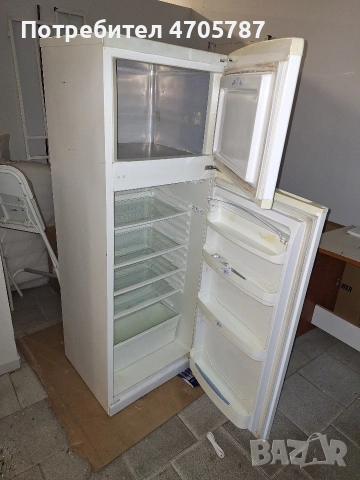 хладилник с камера/фризер