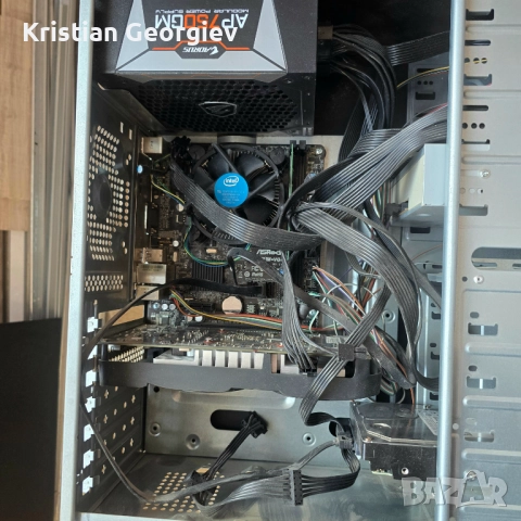 Компютър, снимка 2 - Работни компютри - 52028484