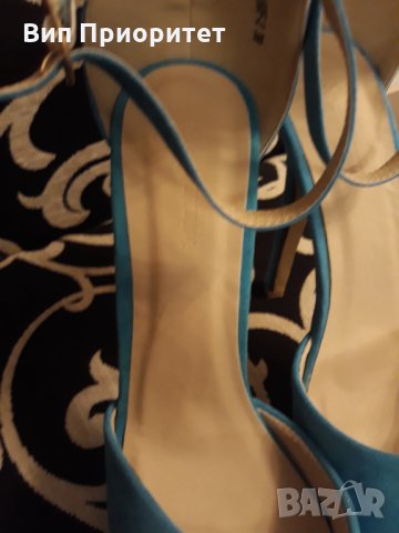 син сандал чисто нов с платформа отпред и елегантен удобен ток, снимка 10 - Сандали - 34722491