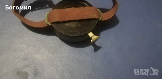 Стар военен компас от 50-те години. , снимка 2 - Антикварни и старинни предмети - 42677046