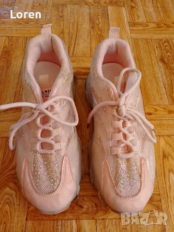 Подарявам!Розови маратонки с камъчета, снимка 5 - Маратонки - 50108894